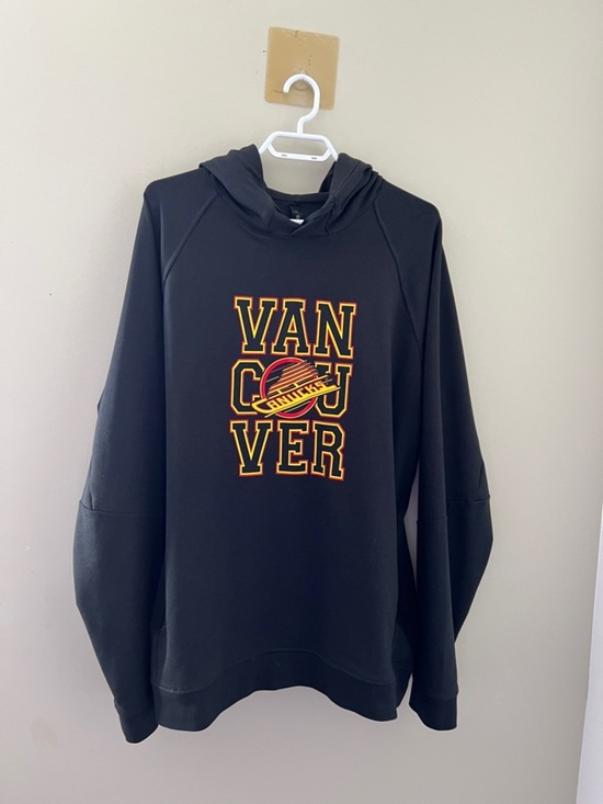 lululemon athletica Other - Lululemon Vancouver Canucks Black Pullover Hoodie XL